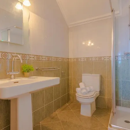 Villas Guzman - Amparo Calpe